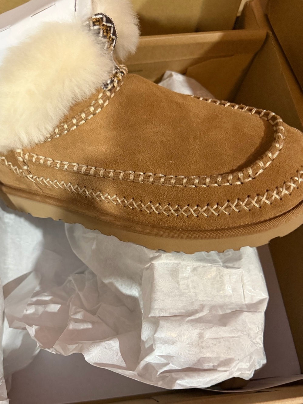 UGG Women's Classic Ultra Mini Alpine Boots NIB - Picture 2 of 9